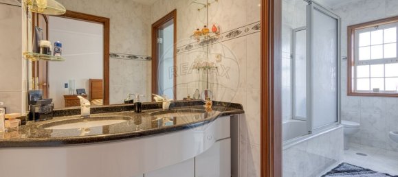 4 bedrooms House in Vila Nova de Gaia, Portugal No. 181042 34