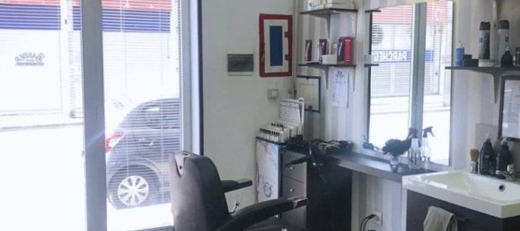 Коммерческая недвижимость с 1 комнатой в Неаполь, Италия № 313404 4