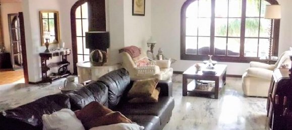 5 bedrooms Villa in Funchal, Portugal No. 140320 10