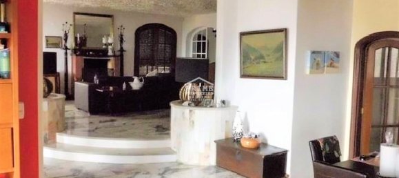 5 bedrooms Villa in Funchal, Portugal No. 140320 31