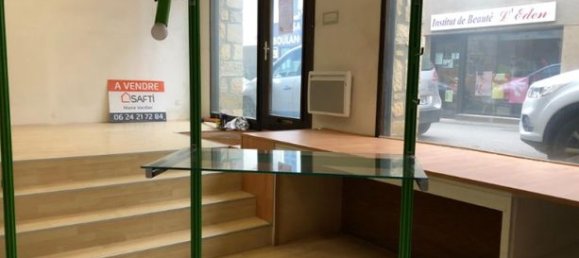 71m² Commercial property in Montbazens, France No. 306279 6