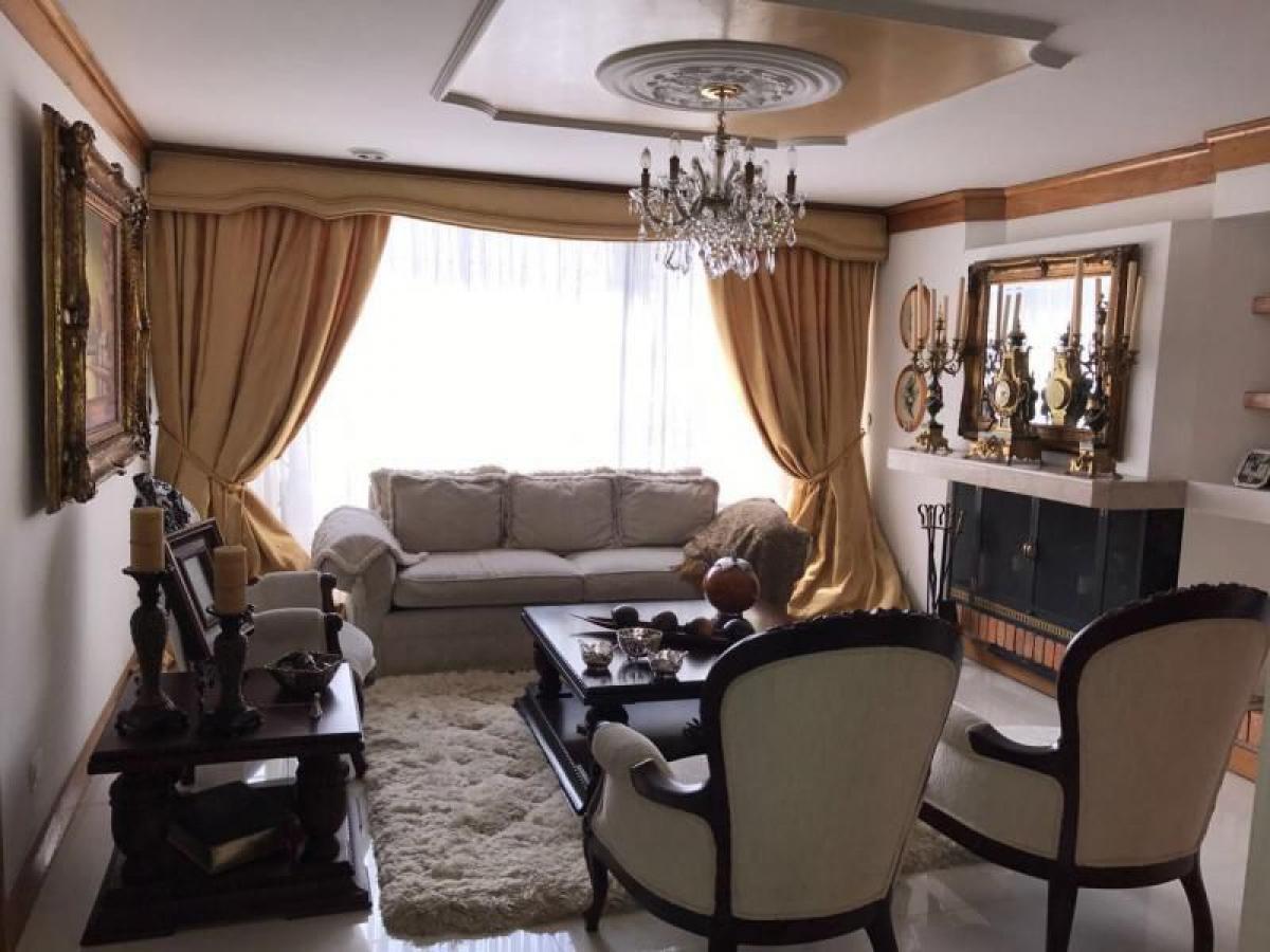 4 غرف نوم منزل في Bogota, Colombia رقم 12806