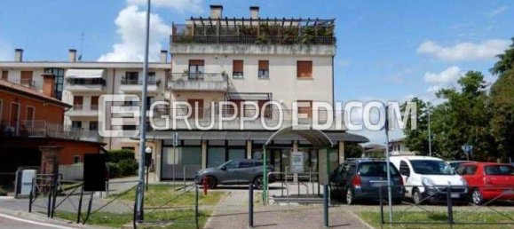 508m² Commercial property in Mogliano Veneto, Italy No. 286375 2