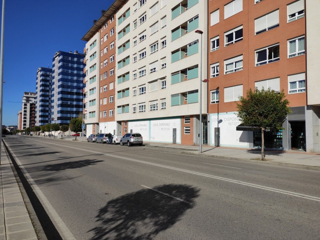 Propriété commerciale à Leon, Spain 225m² No. 75544