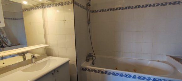 3 chambres Appartement à Courbevoie, France No. 162430 4