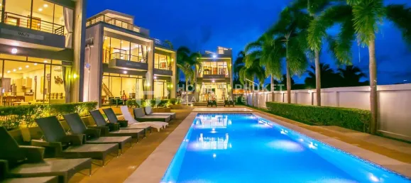 15 dormitorios propiedad comercial en venta en Phuket, Southern Thailand, Thailand № 60469 3