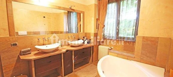 Villa de 6 dormitorios en Cenate Sotto, Italy No. 348640 29