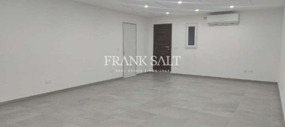  مكتب في Zabbar, Malta 48متر مربع رقم 12782 3
