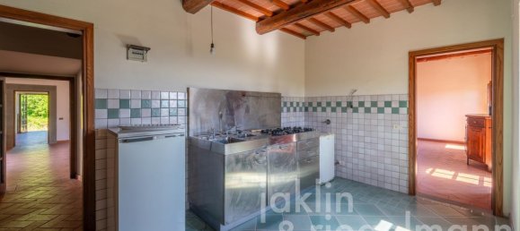 3 bedrooms Castles in Figline e Incisa Valdarno, Italy No. 295183 43