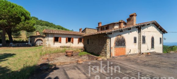 3 bedrooms Castles in Figline e Incisa Valdarno, Italy No. 295183 24