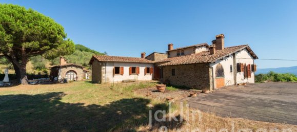 3 bedrooms Castles in Figline e Incisa Valdarno, Italy No. 295183 23