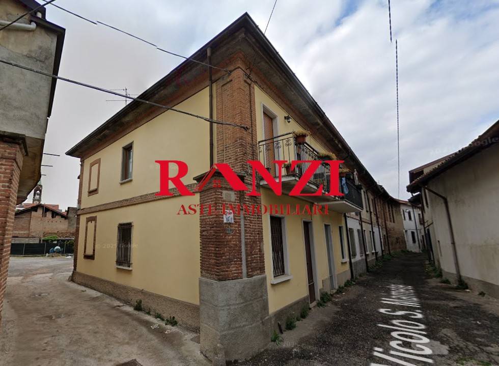 2 غرف نوم شقة في Desio, Italy رقم 223371