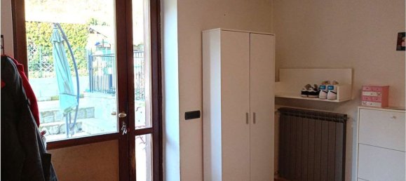 Casa de 4 habitaciónes en Como, Italy No. 220536 3