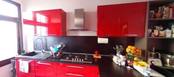 4 rooms Apartment in Massa, Italy No. 155223 2