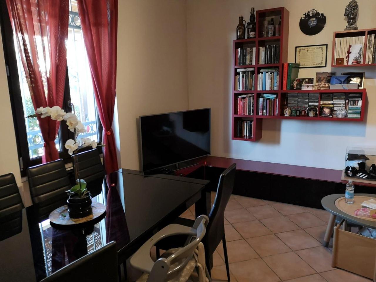 4 rooms Apartment in Massa, Italy No. 155223