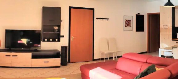 2-Zimmer Wohnung in Luino, Italy, Nr. 252148 8