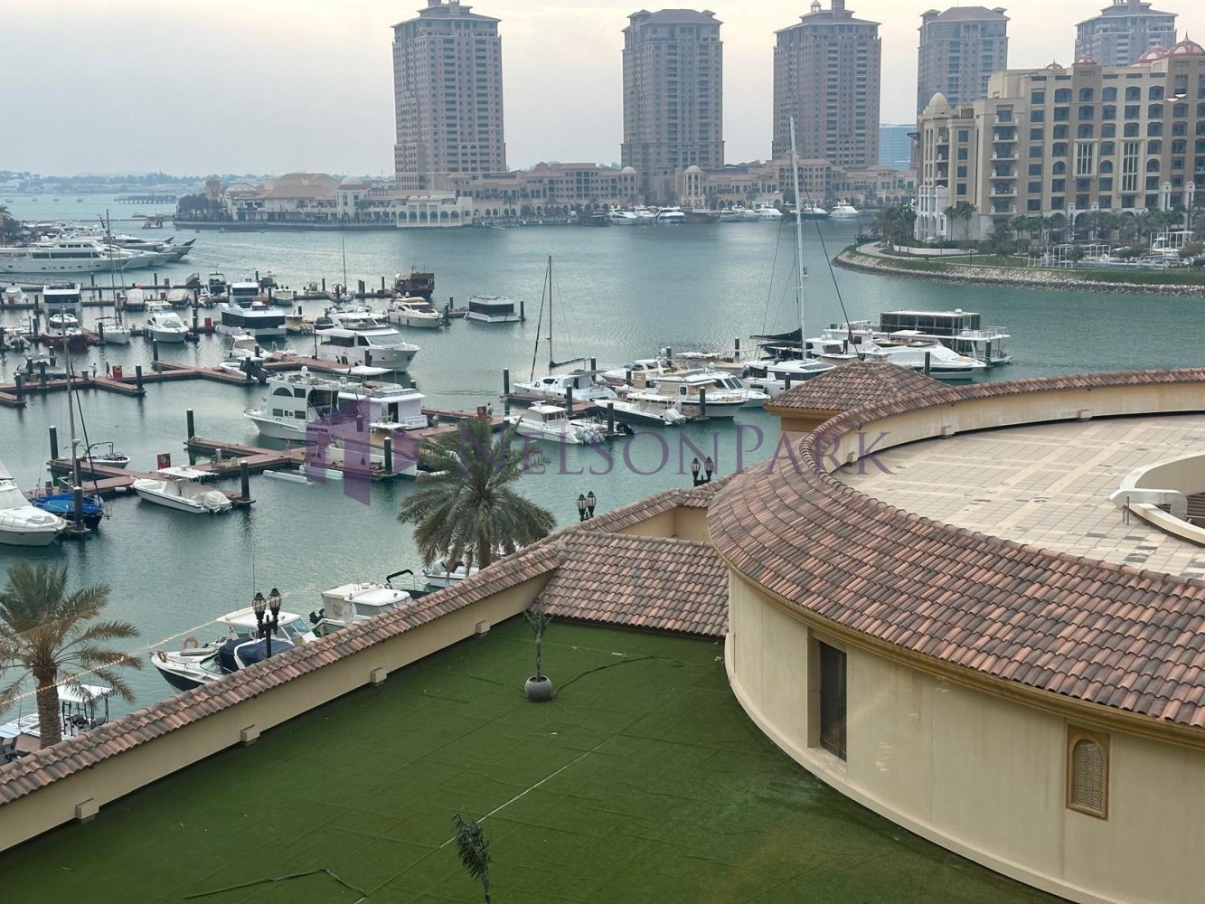 Бунгало с 2 спальнями в Доха, Катар № 2287