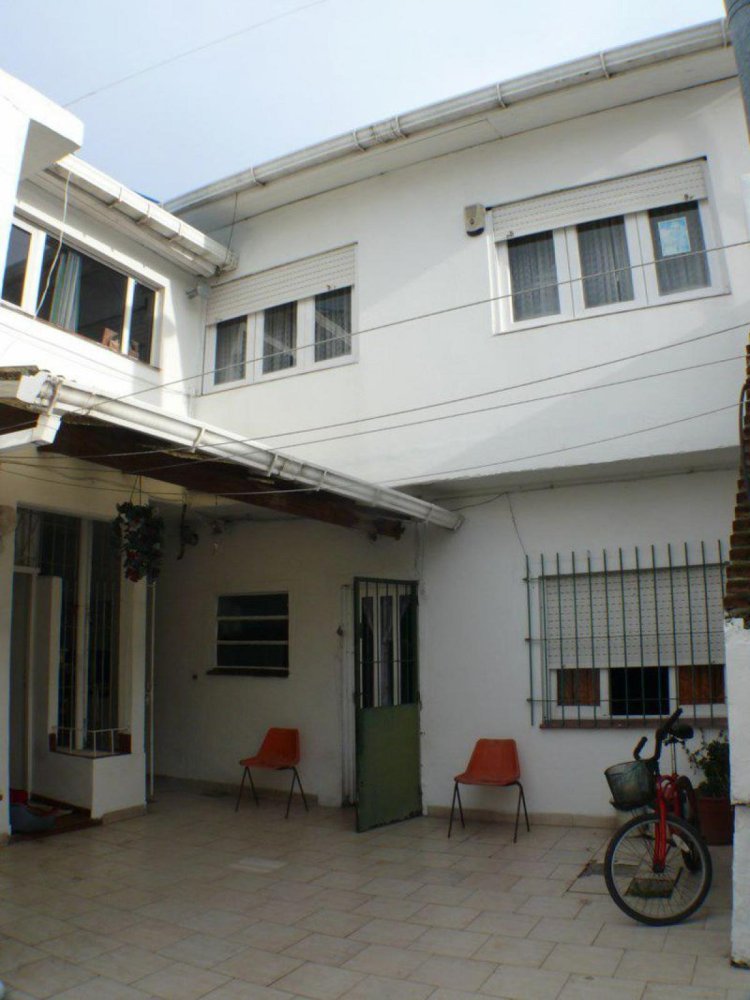 4 bedrooms House in Mar del Plata, Argentina No. 83662