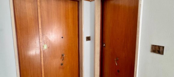 6 bedrooms Apartment in Naples, Italy No. 363857 15