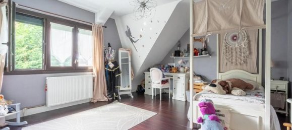 4 Schlafzimmer Haus in Bondy, France, Nr. 354938 16