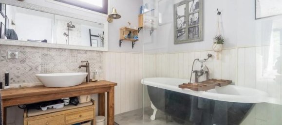 4 Schlafzimmer Haus in Bondy, France, Nr. 354938 20