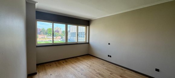 4 bedrooms Duplex in Porto, Portugal No. 117587 17