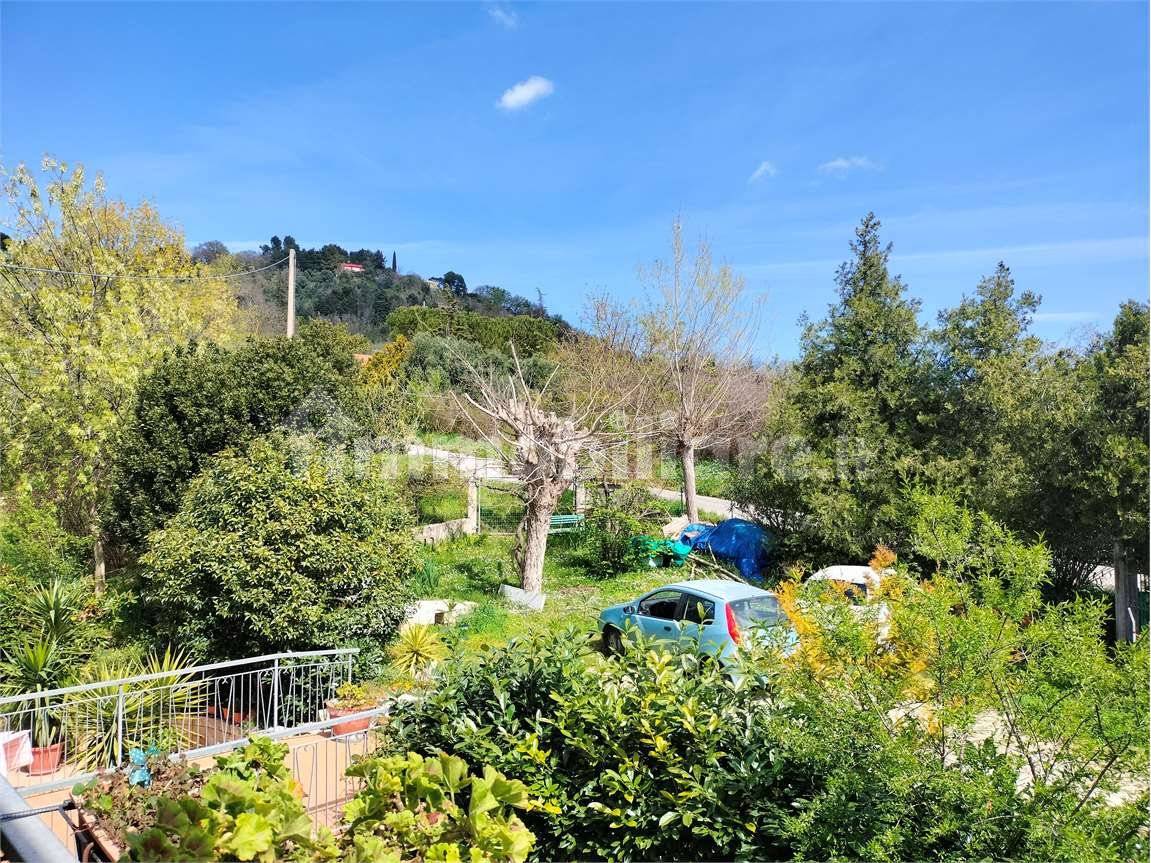 2 Schlafzimmer Wohnung in Ancona, Italy, Nr. 355827