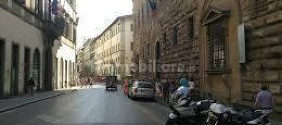 3 rooms Commercial property in Florence, Italy No. 39148 19