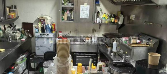 3 rooms Commercial property in Florence, Italy No. 39148 3