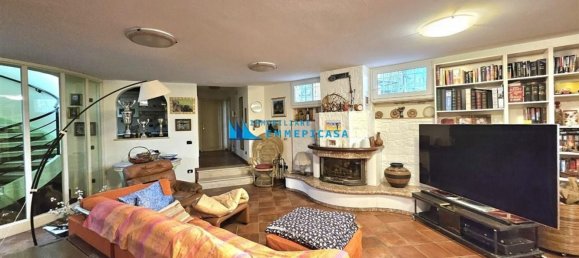 13 rooms Villa in Massa, Italy No. 237316 24