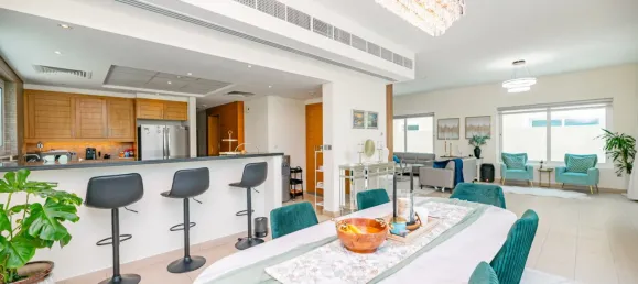 4 bedrooms Villa in Jumeirah Park, UAE No. 106170 3