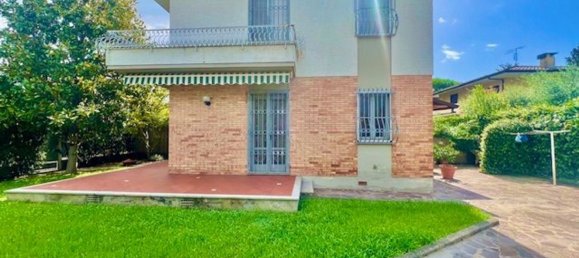 3 bedrooms Villa in Forte dei Marmi, Italy No. 328932 5