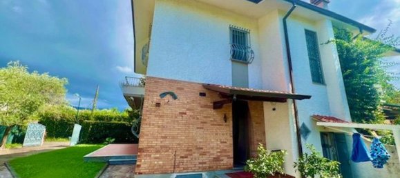 3 bedrooms Villa in Forte dei Marmi, Italy No. 328932 4