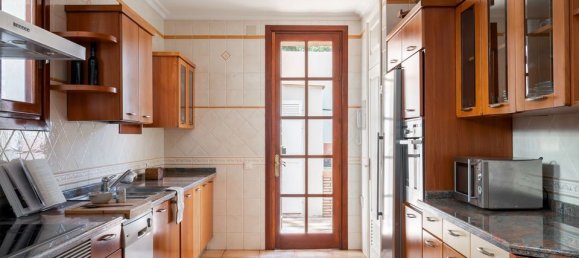 5 bedrooms Villa in Malaga, Spain No. 186124 15