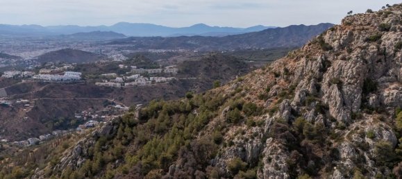 5 bedrooms Villa in Malaga, Spain No. 186124 30