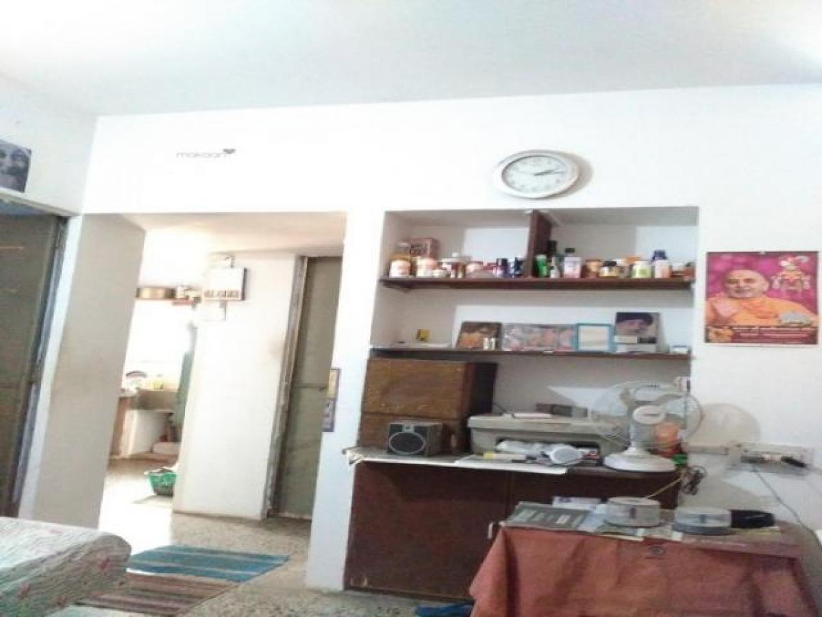 Studio in Amdavad, India No. 4893