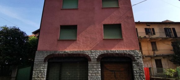 8 rooms House in Porto Ceresio, Italy No. 124119 36