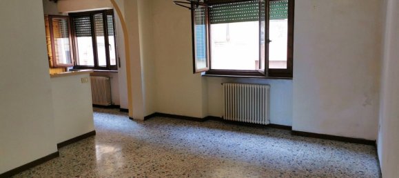 8 rooms House in Porto Ceresio, Italy No. 124119 7