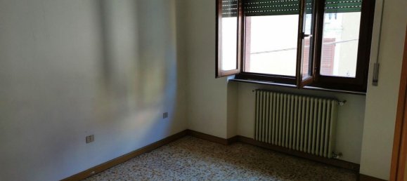 8 rooms House in Porto Ceresio, Italy No. 124119 17