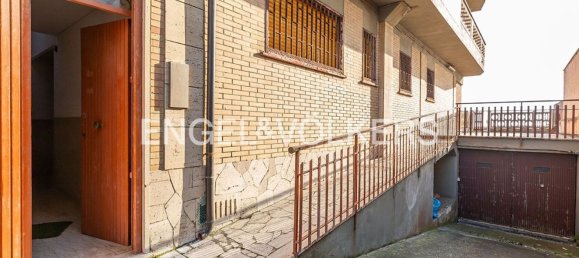 Квартира с 3 комнатами в Ардеа, Италия № 128036 23