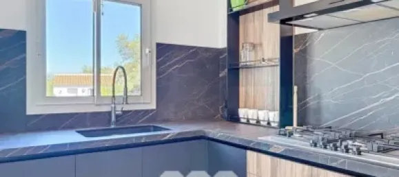 3 bedrooms Villa in Arenas, Spain No. 131050 9