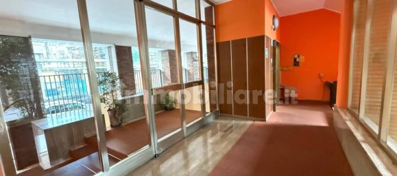 3 bedrooms Apartment in Turin, Italy No. 120055 6