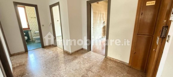 3 bedrooms Apartment in Turin, Italy No. 120055 7