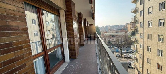 3 bedrooms Apartment in Turin, Italy No. 120055 26