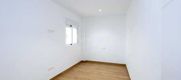 Apartamento de 3 dormitorios en Granada, Spain No. 169742 13