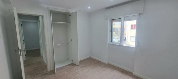 3 bedrooms Apartment in Odivelas, Portugal No. 10617 17