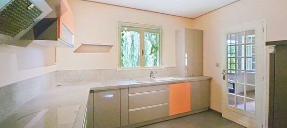 Вилла с 7 спальнями в Мерльё-э-Фукроль, Франция № 326426 3