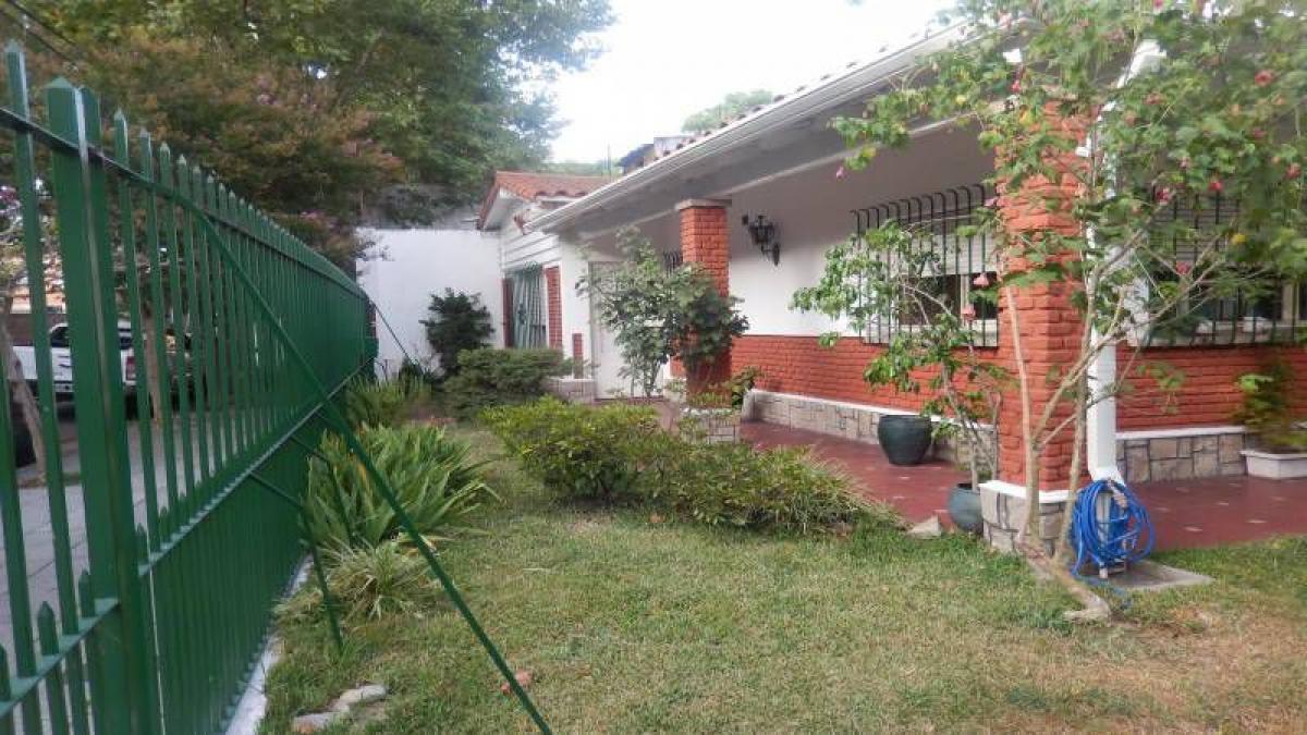 2 bedrooms House in Quilmes, Argentina No. 52830