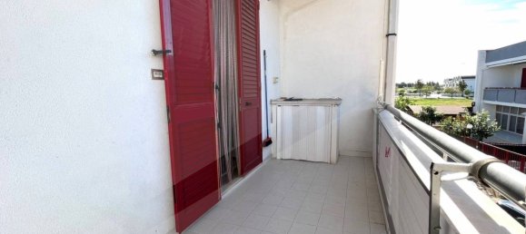 3 rooms Apartment in Campomarino, Italy No. 26201 5