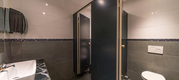 408m² Building in Oldenburg, Germany No. 151317 7